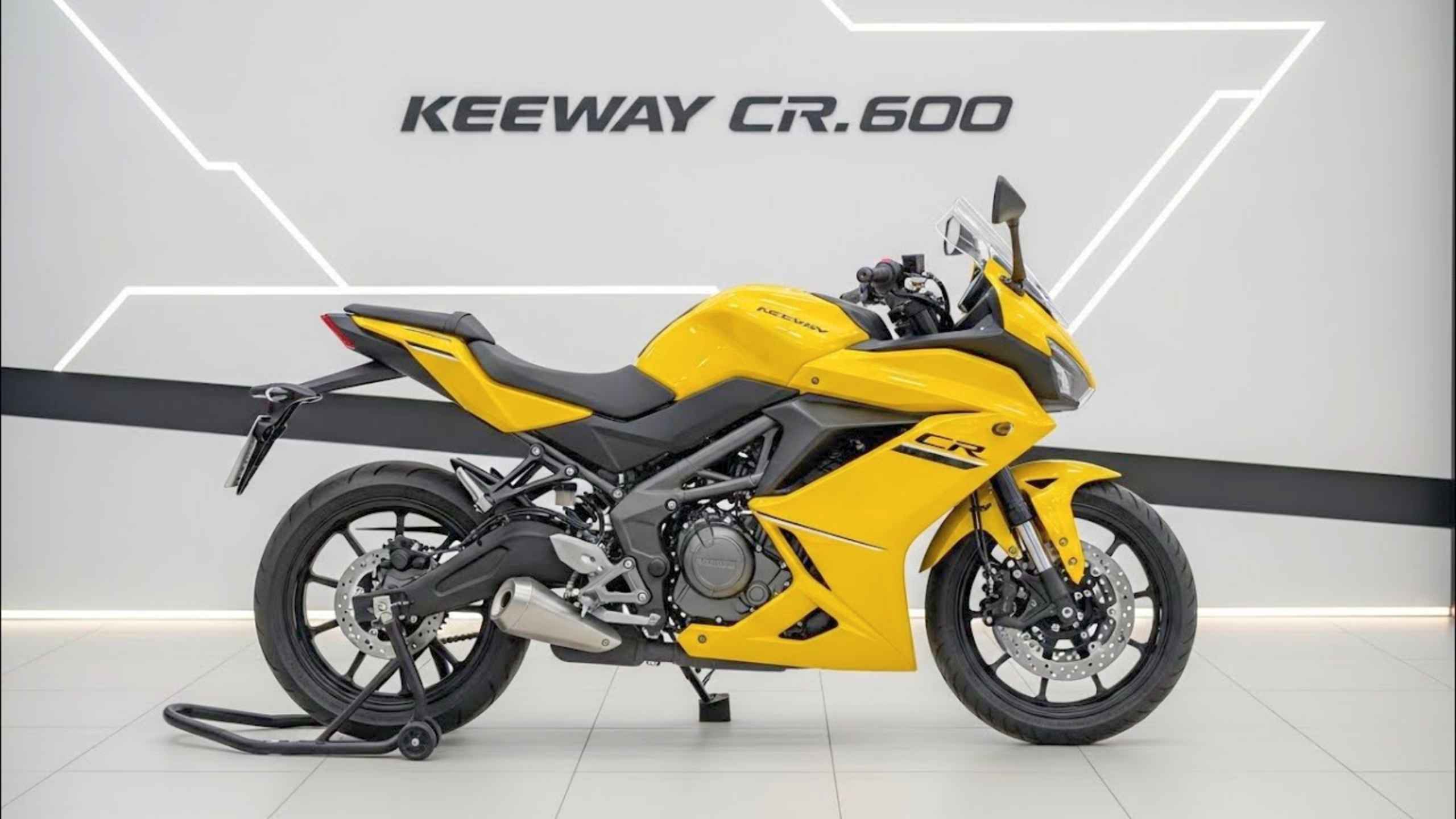 Keeway CR600 2026 : La nueva naked bike con espíritu deportivo y conectividad inteligente