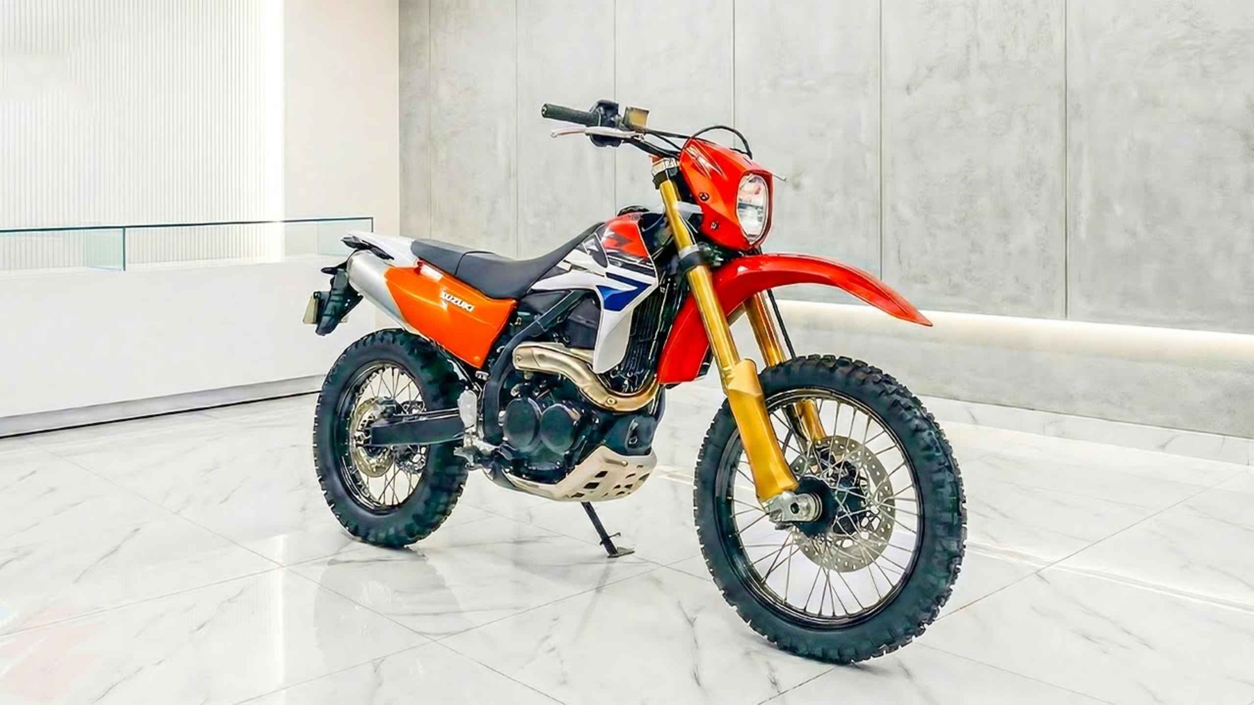 Suzuki DR-Z400 2026 : La moto dual sport que combina resistencia y versatilidad