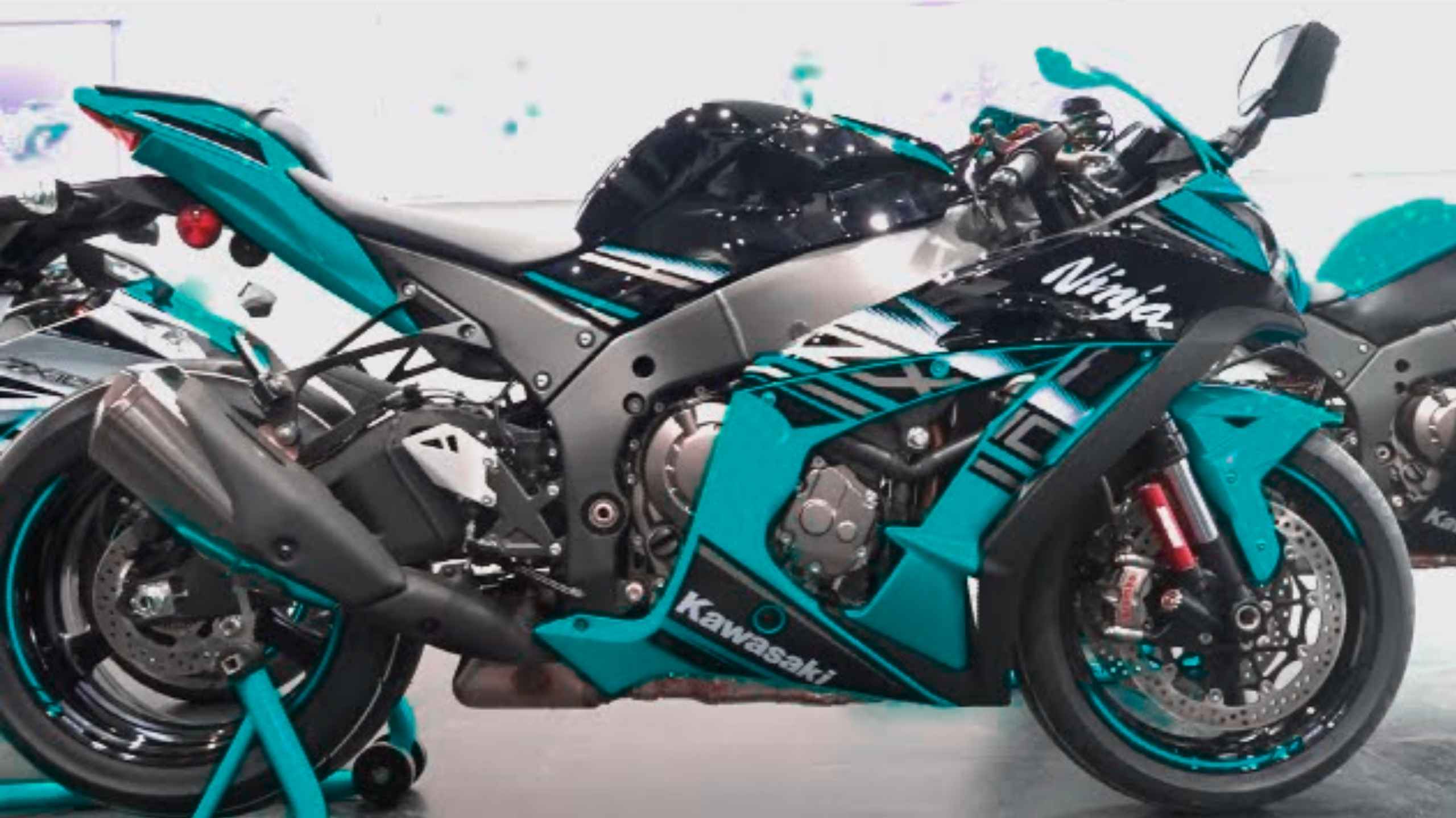 BMW Ninja ZX-10R 2026 : Tecnología japonesa y rendimiento superior