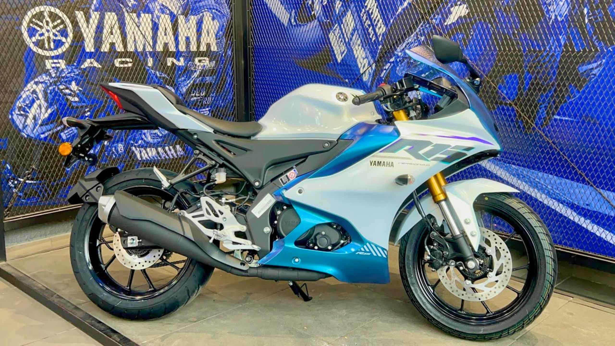 Yamaha R15 V5 2026 : Innovación en colores, motor y experiencia de conducción